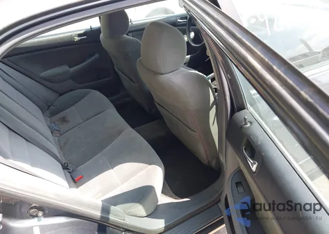 2004 Honda Accord 2.4 Lx из США, поврежденный, VIN 1HGCM56314A163239